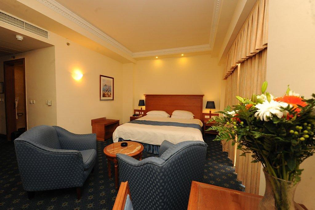 Fortina Spa Resort Слима Екстериор снимка A room at the hotel
