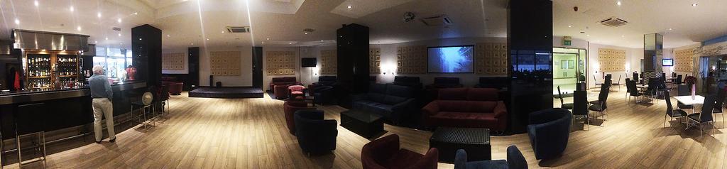 Fortina Spa Resort Слима Екстериор снимка The lounge at the airport