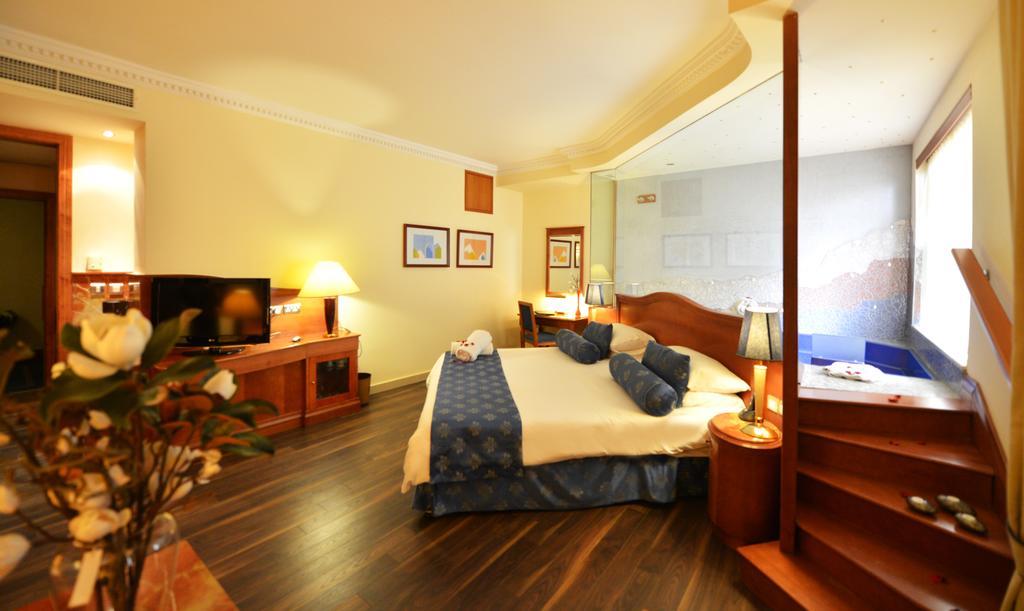 Fortina Spa Resort Слима Екстериор снимка A room at the hotel